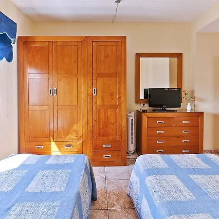 Aparthotel Bajamar 4*