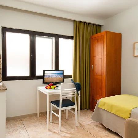 Apartmanhotel Bajamar 2*